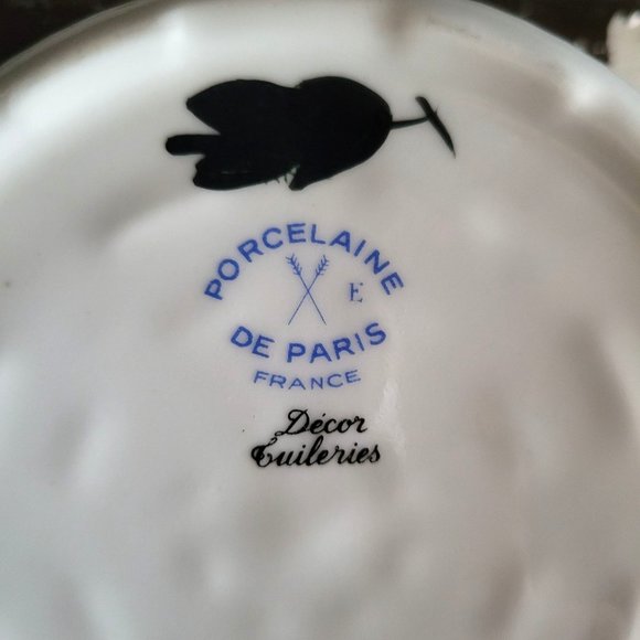 Vintage Porcelaine de Paris Souffle Bowl with Flower Garland Design - Picture 8 of 8